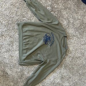 Really comfy material like a army green color and so cute for all seasons